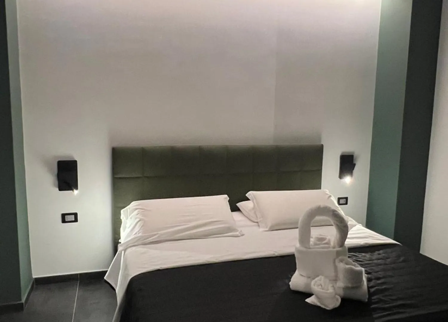 Napoliurbansuite 2*, Naples