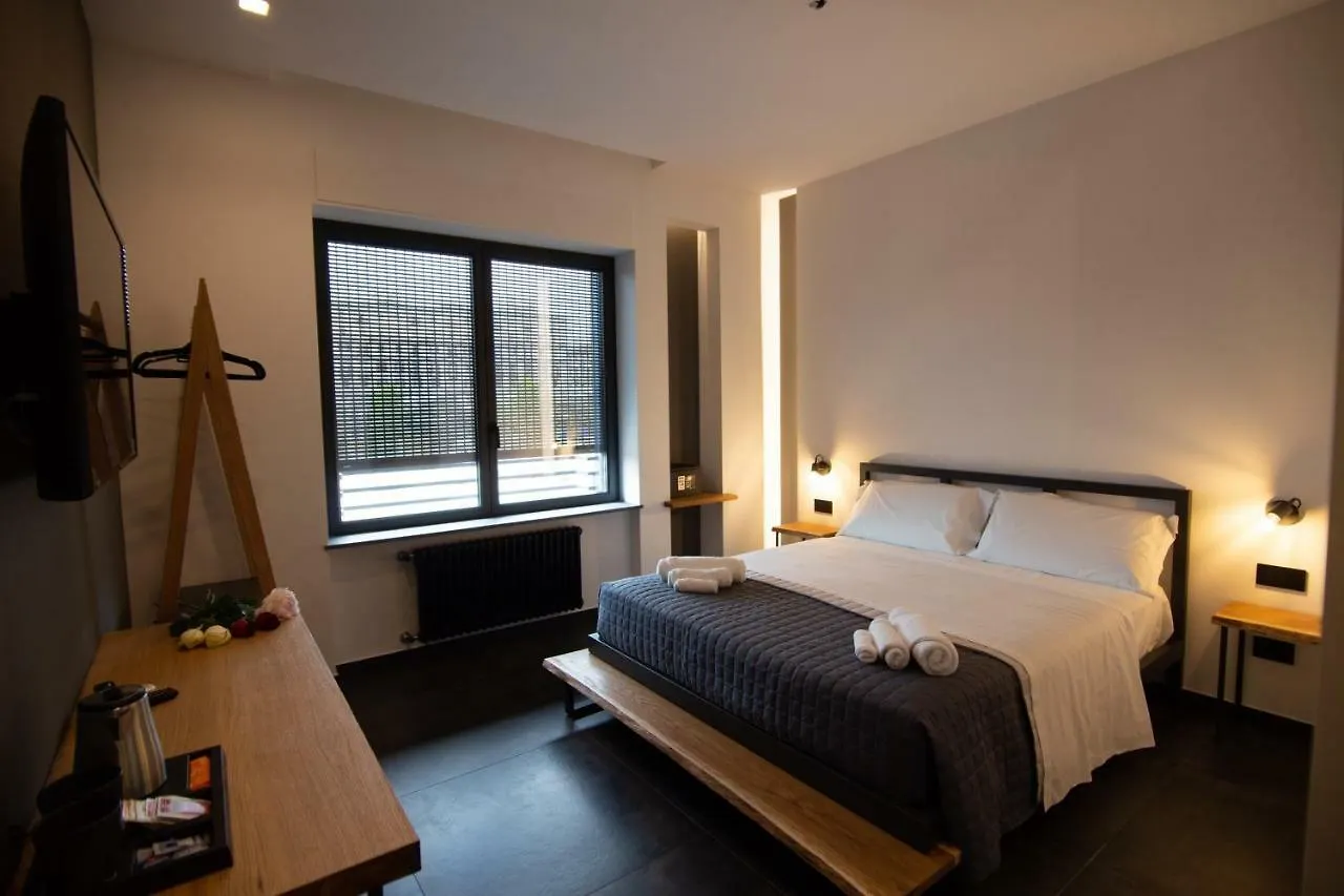 Napoliurbansuite 2*, Naples Italy