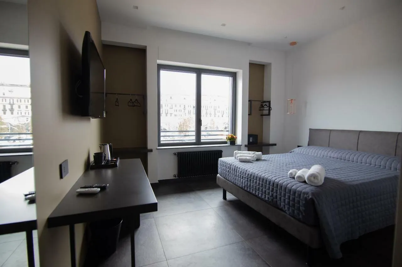 Napoliurbansuite 2*, Naples