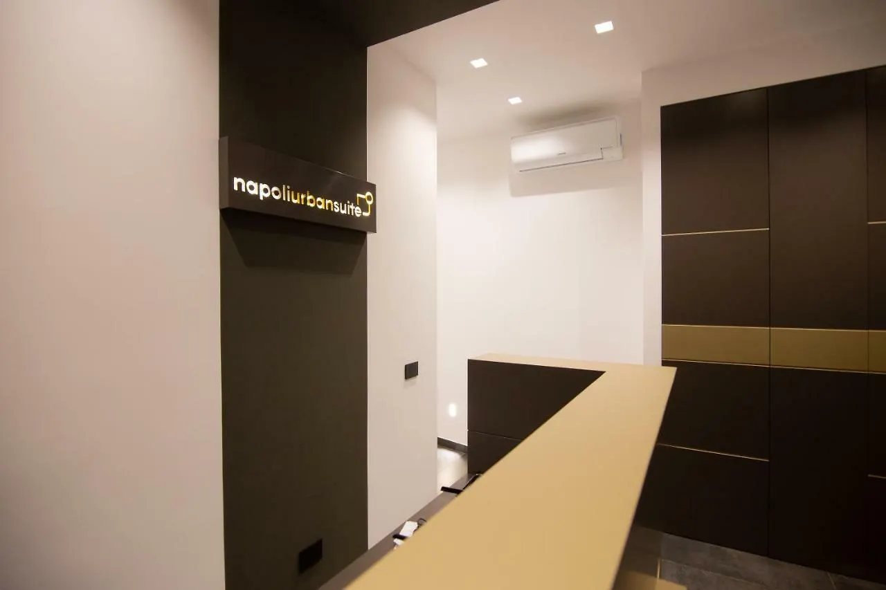 Napoliurbansuite 2*, Naples