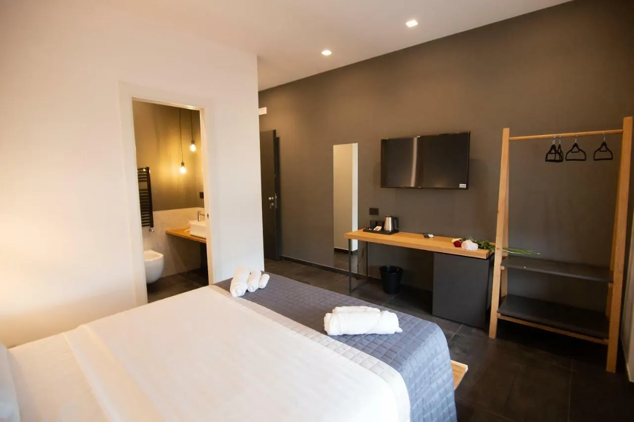 Napoliurbansuite 2*, Naples Italy